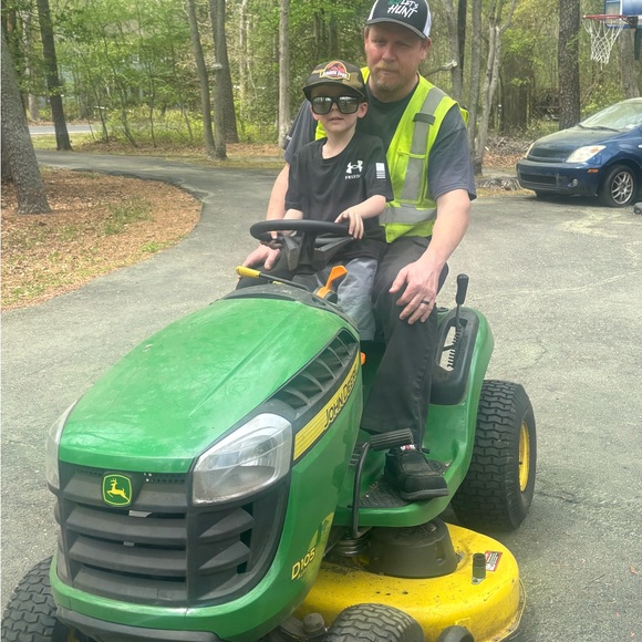 Meet your Posher, Danielle - Picture 4 of 4